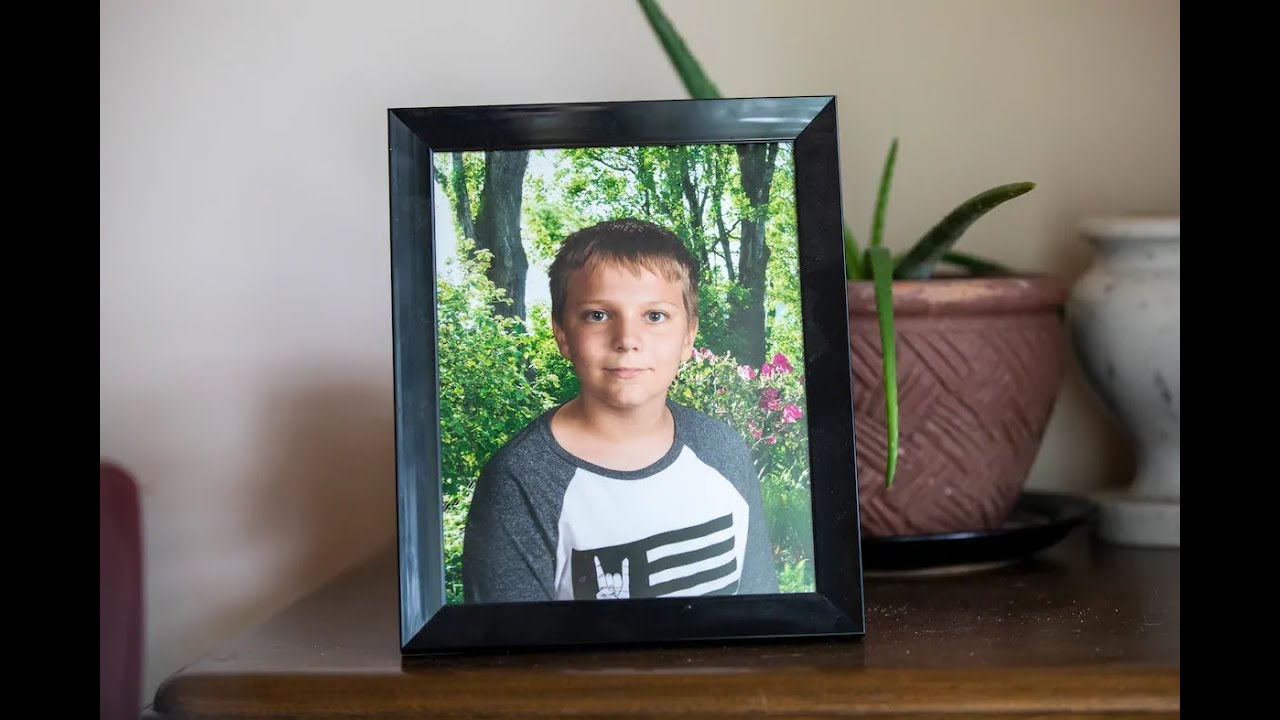 B.C. teen's overdose death filmed by witnesses and posted on social media, family says